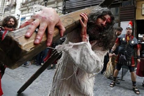 What the torture and execution of Jesus did to his body.